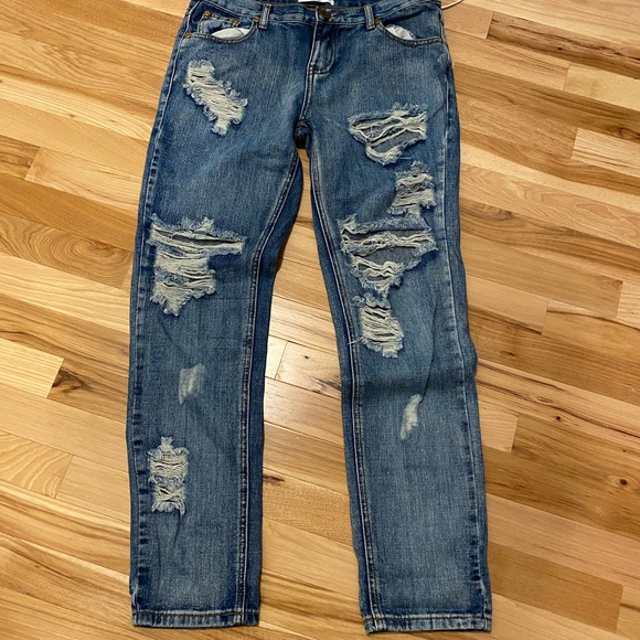 One Teaspoon Awesome Baggies - Picture 3 of 5